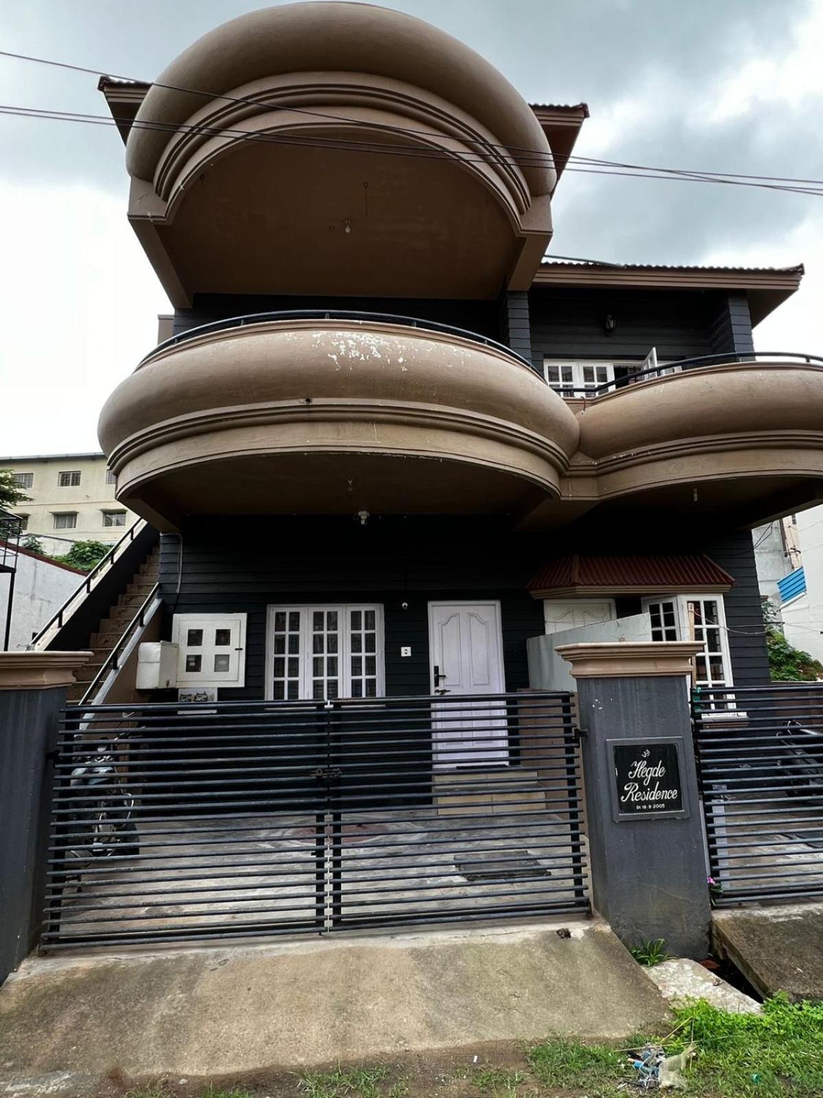 Hegde Residency Villa Chikmagalūr Exterior foto