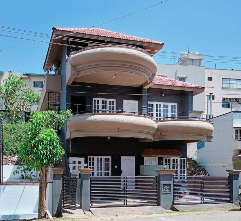 Hegde Residency Villa Chikmagalūr Exterior foto